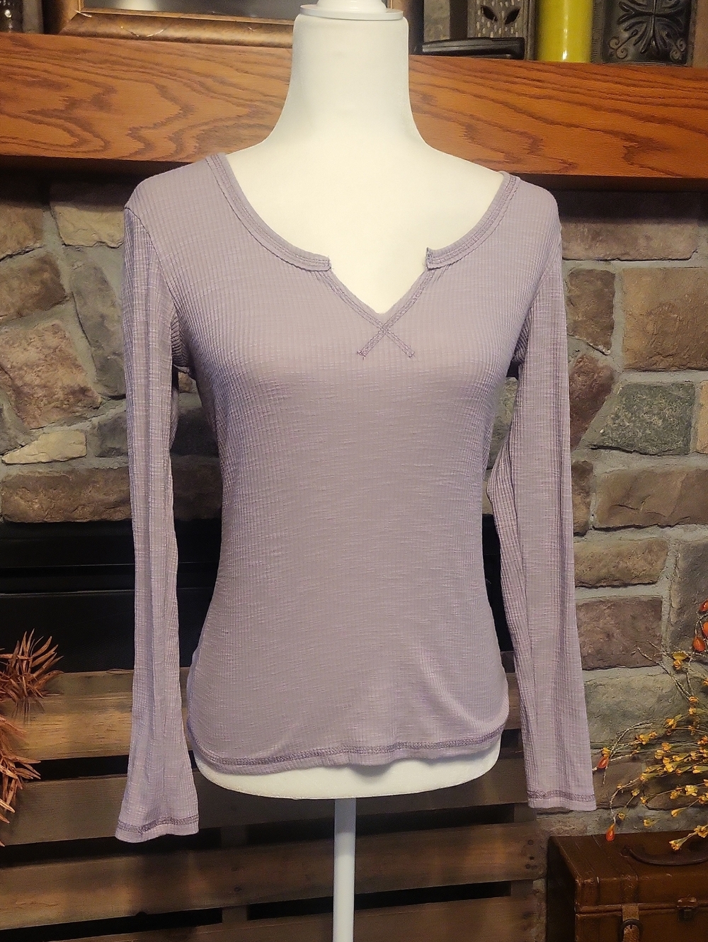 Women’s Lavender Long-Sleeve Waffle V-Notch Tee